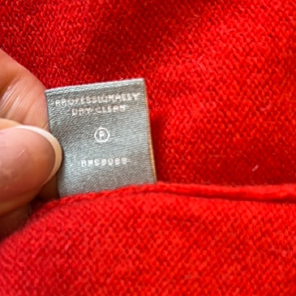 Neiman Marcus | Red Women's Long Cardigan - Picture 7 of 7